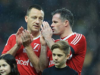 John Giles finds Carragher'...